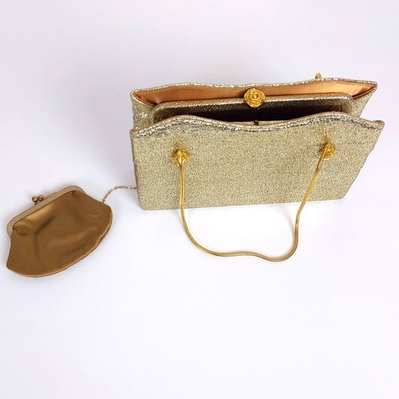 Vintage Gold Metallic Lamé Evening Handbag with Metal Rosette Clasp - Picture 5 of 11